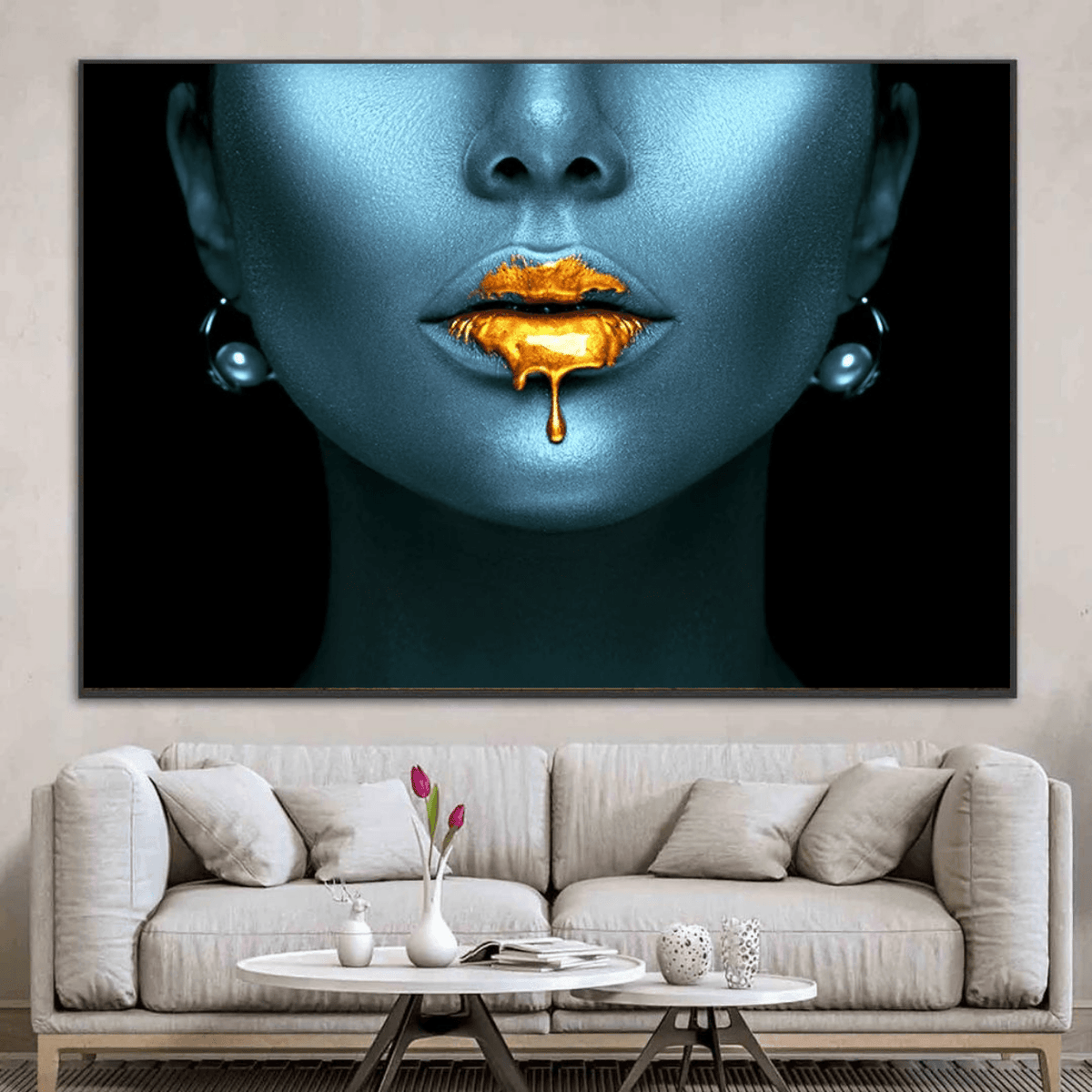 Colectie tablouri canvas - Beauty & Fashion: Tabloul este printat direct pe panza de inalta calitate, avand ca tema beauty si fashion. Poate fi montat pe un sasiu optional pentru inramare.