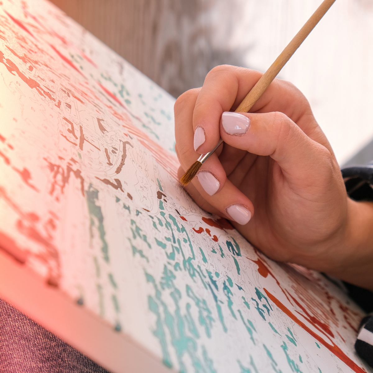 Beneficiile picturii pe numere pentru relaxare și reducerea stresului 🎨🧘‍♂️